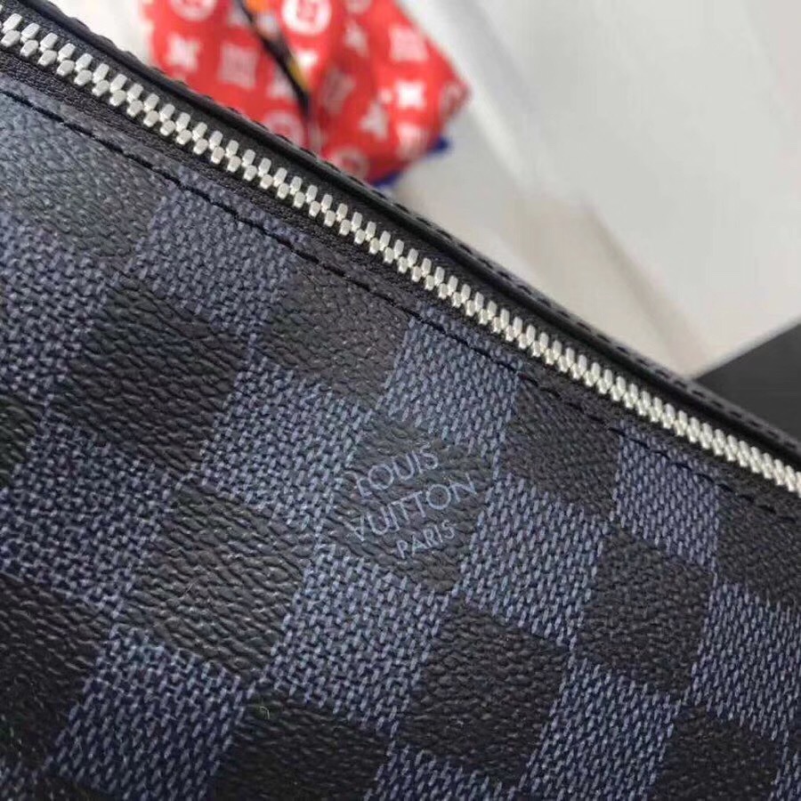 LV MESSENGER Bag M42416