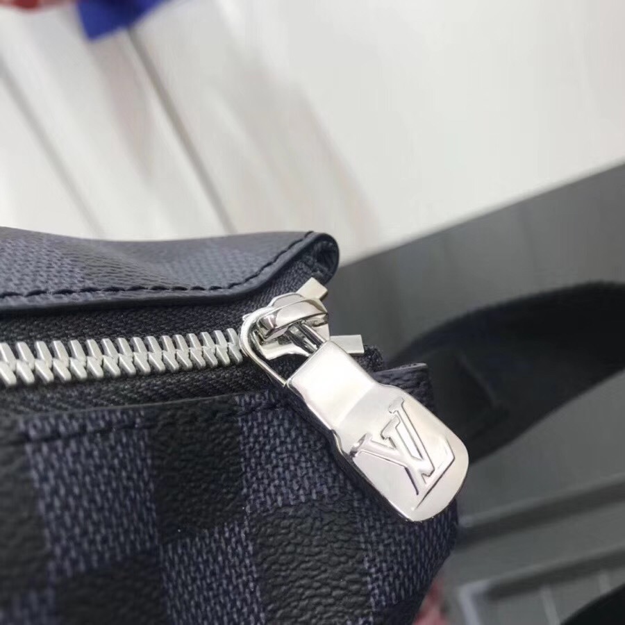 LV MESSENGER Bag M42416