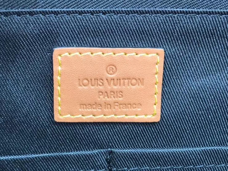 LV MESSENGER BAG M48219AP