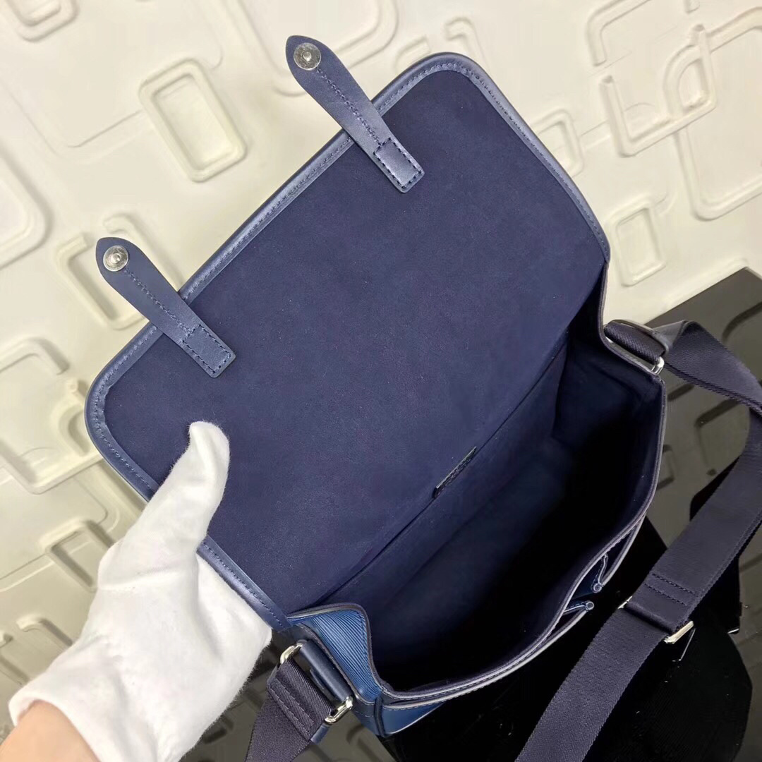 LV MESSENGER Bag M53492  M53494