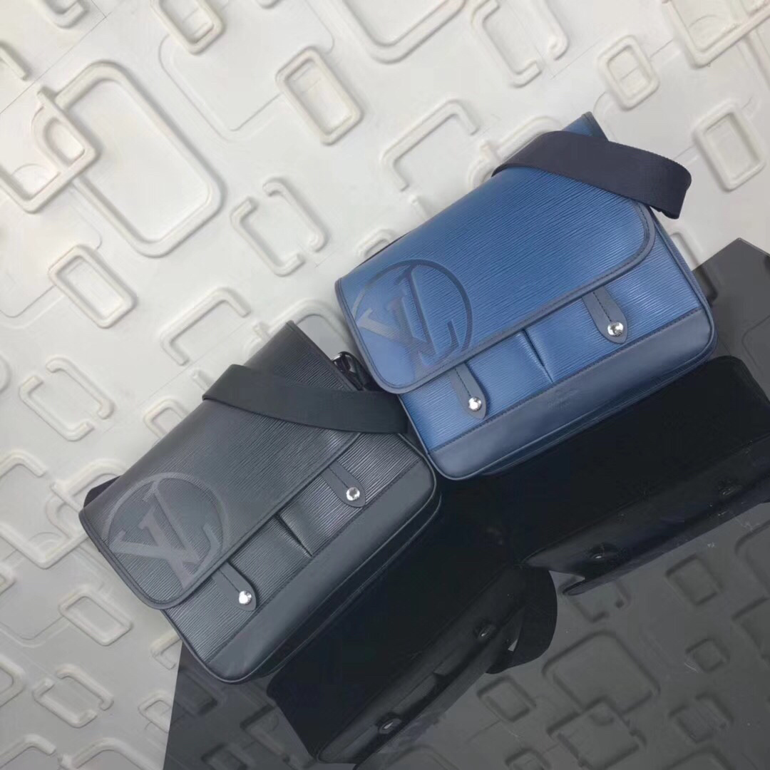 LV MESSENGER Bag M53492  M53494