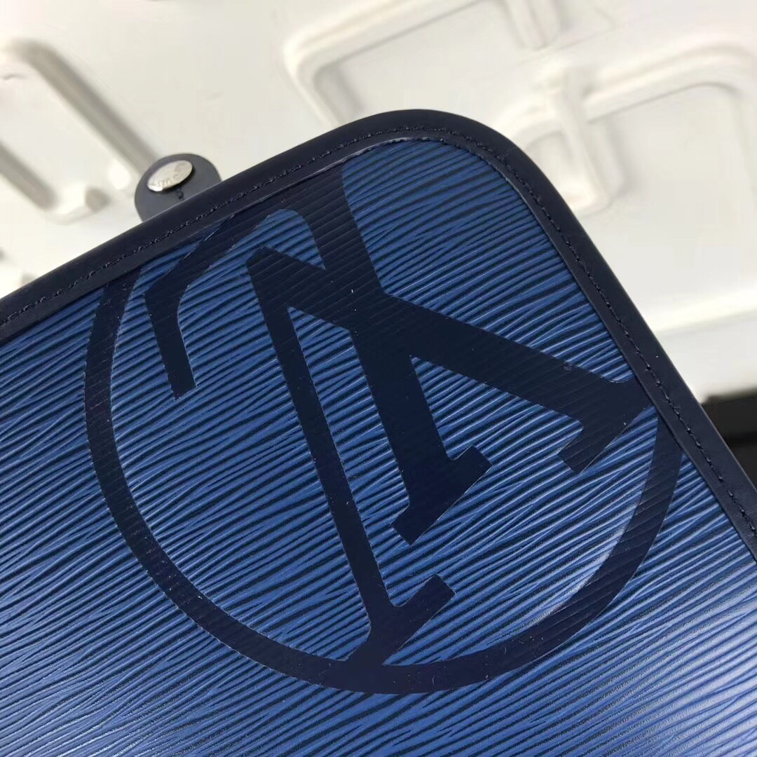 LV MESSENGER Bag M53492  M53494