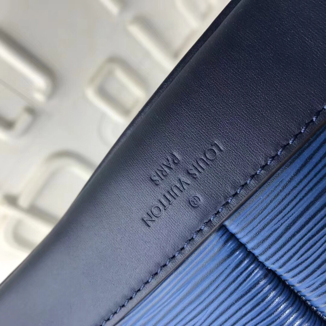 LV MESSENGER Bag M53492  M53494