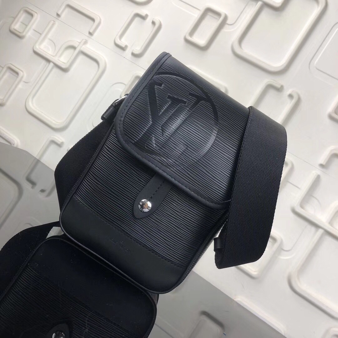 LV MESSENGER Bag M53497