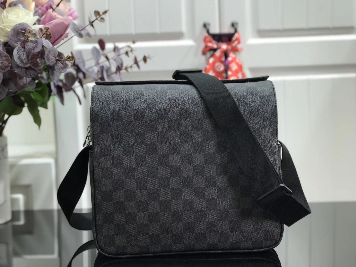 LV MESSENGER BAG N45255FH