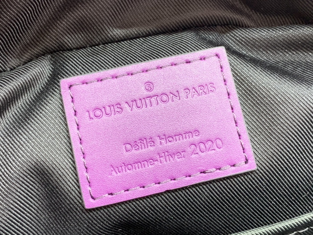 LV MESSENGER MULTIPOCKET M45457