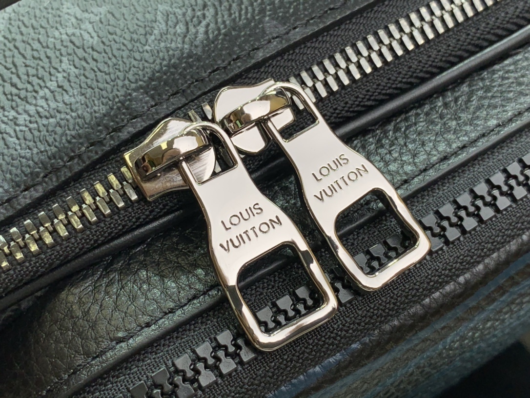 LV MESSENGER MULTIPOCKET M45457