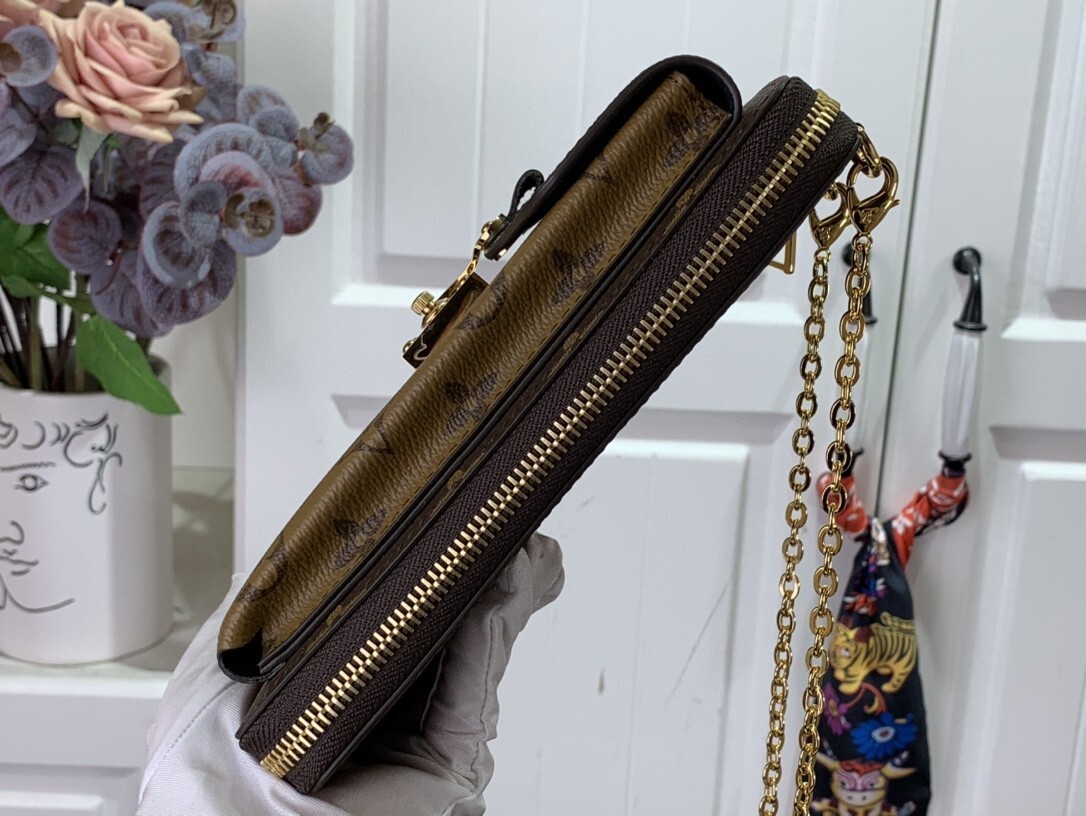 LV METIS wallet M80731