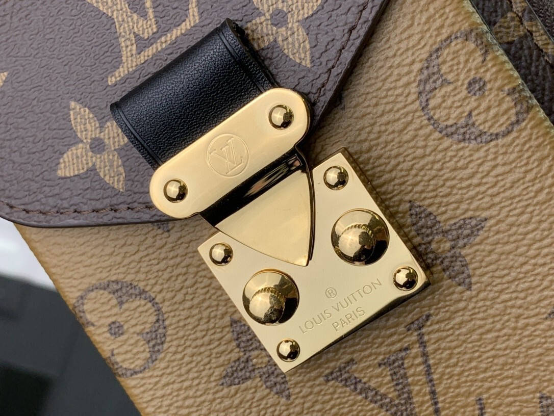 LV METIS wallet M80731