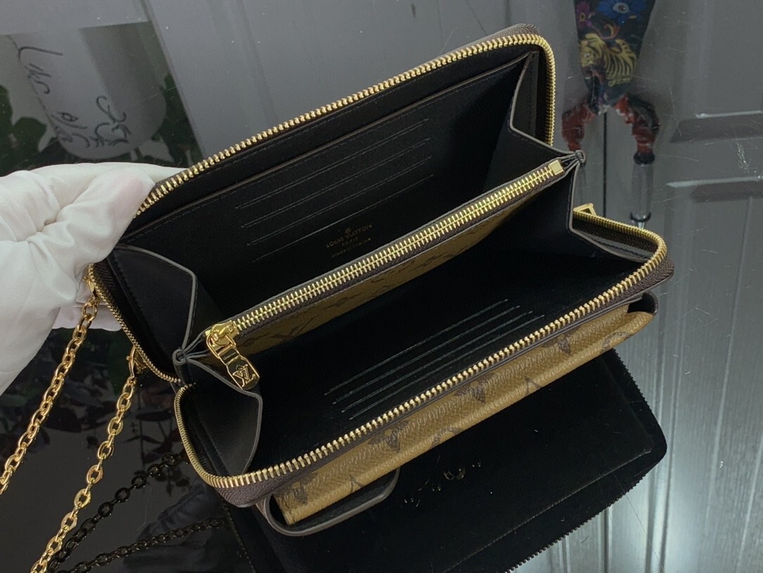 LV METIS wallet M80731