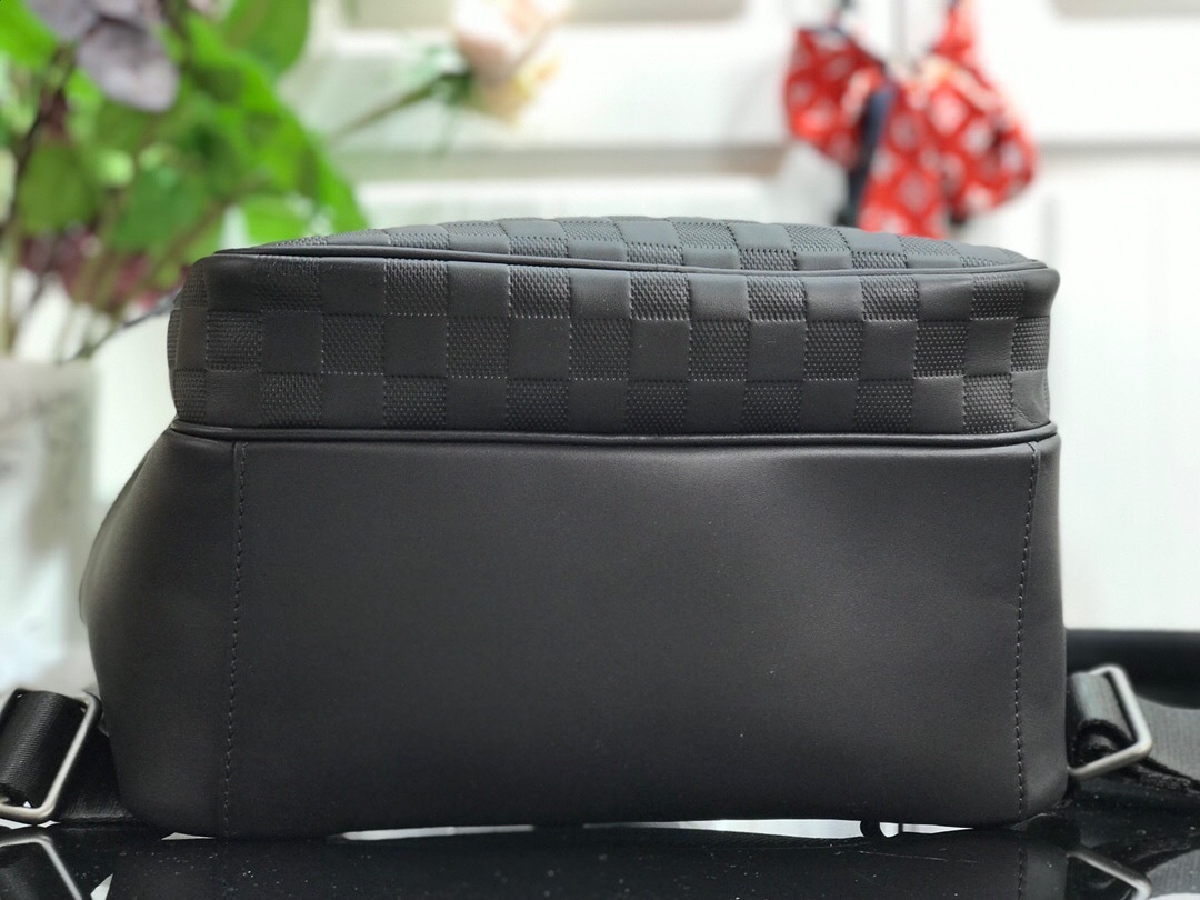 LV MICHAEL BACKPACK N41330