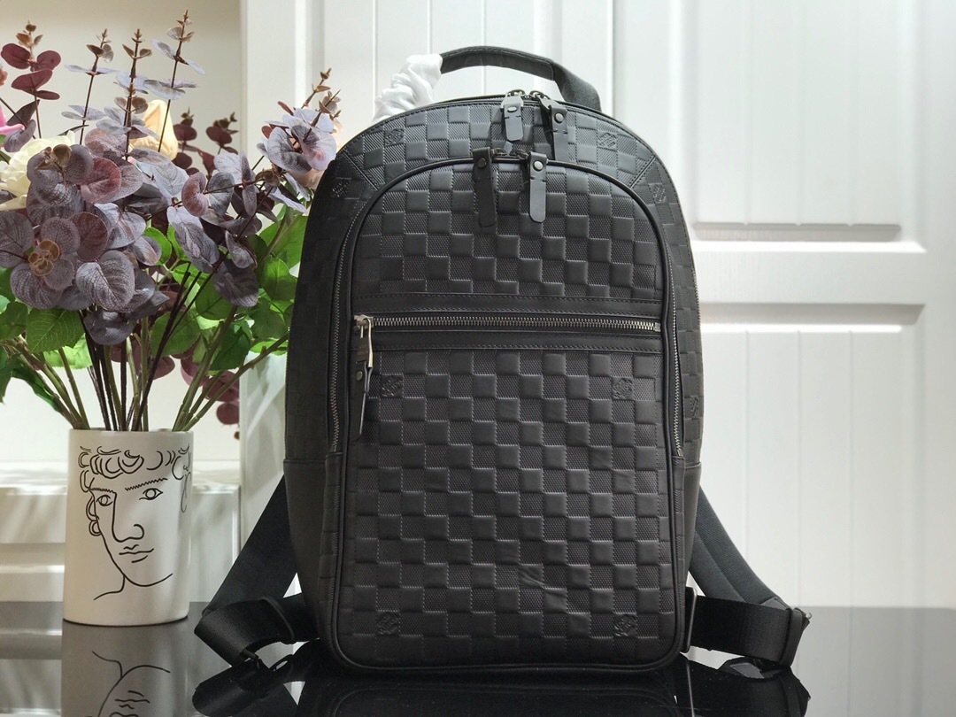 LV MICHAEL BACKPACK N41330
