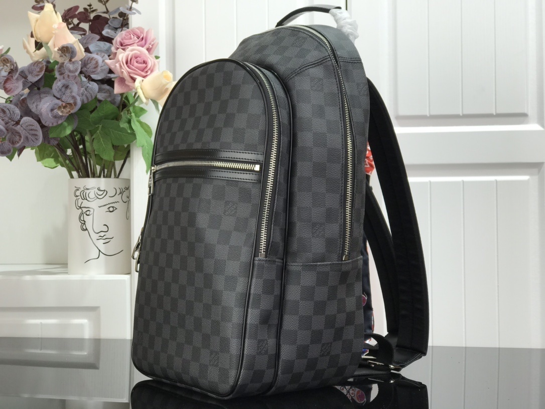 LV MICHAEL Backpack N58024