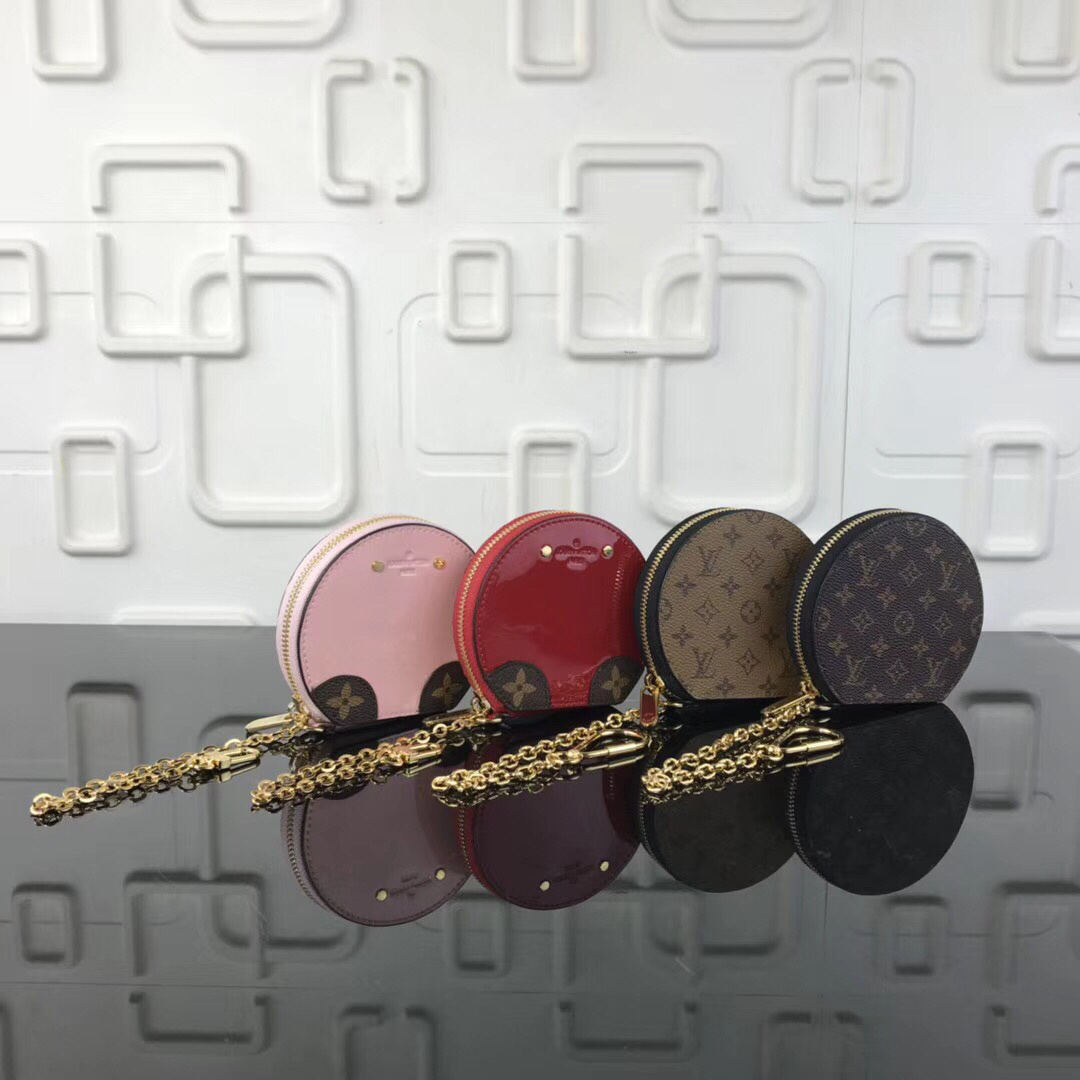 LV MICRO BOITE CHAPEAU M63597