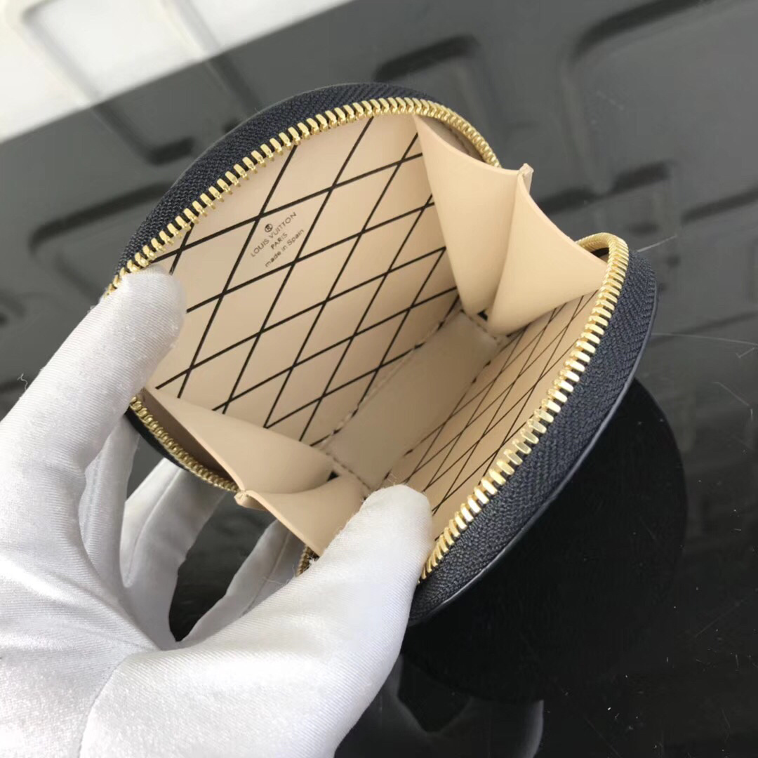 LV MICRO BOITE CHAPEAU M63597