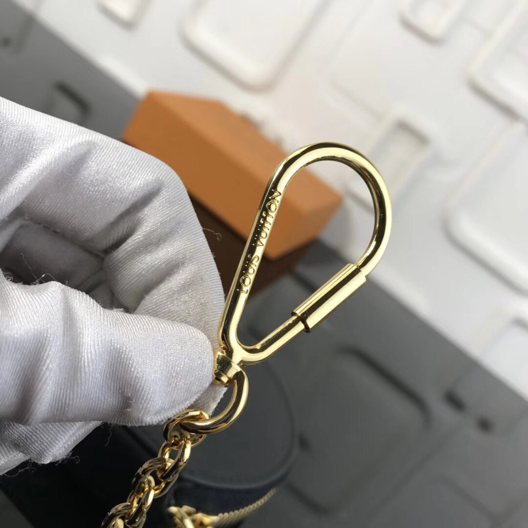 LV MICRO BOITE CHAPEAU M63597