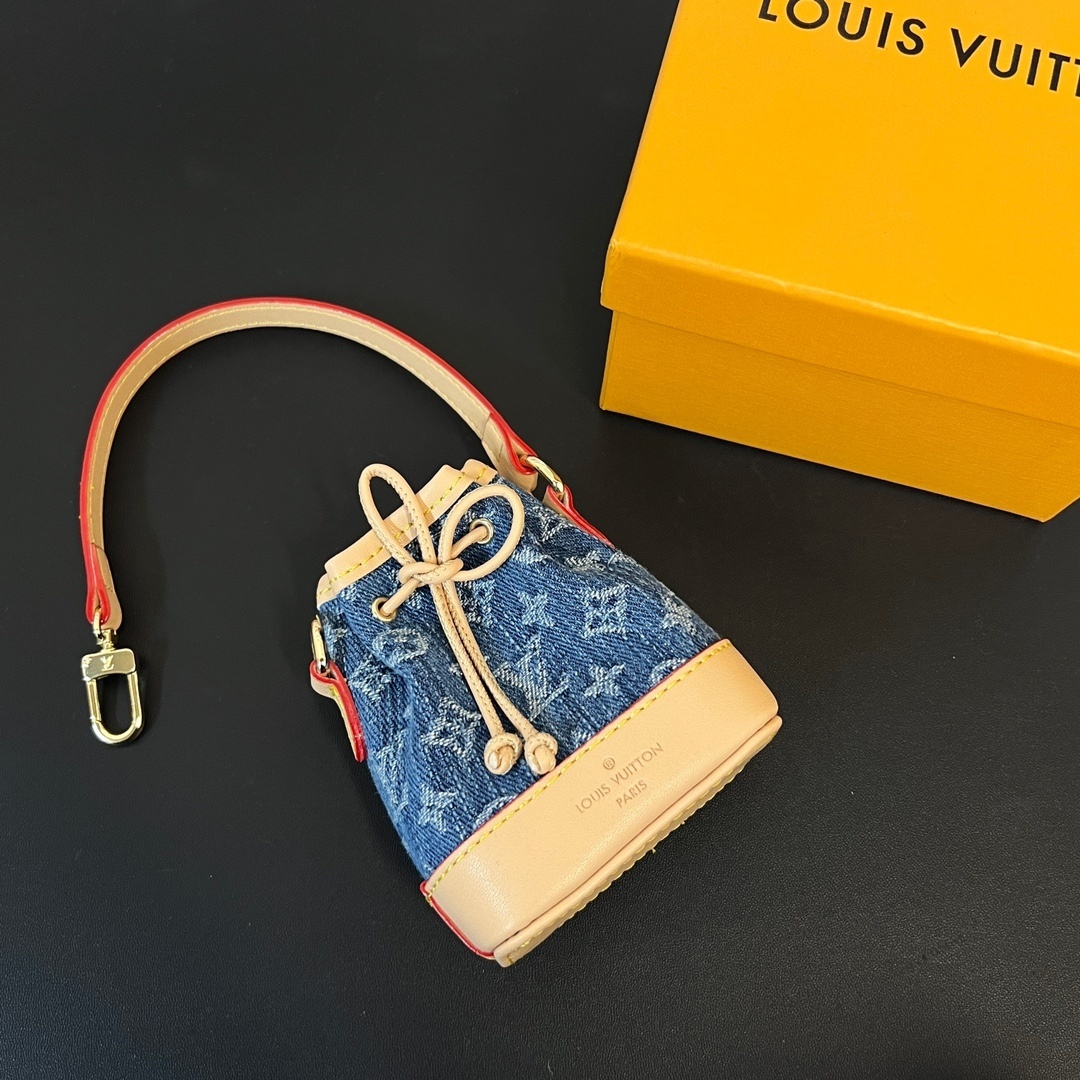 LV MICRO NOE M01700