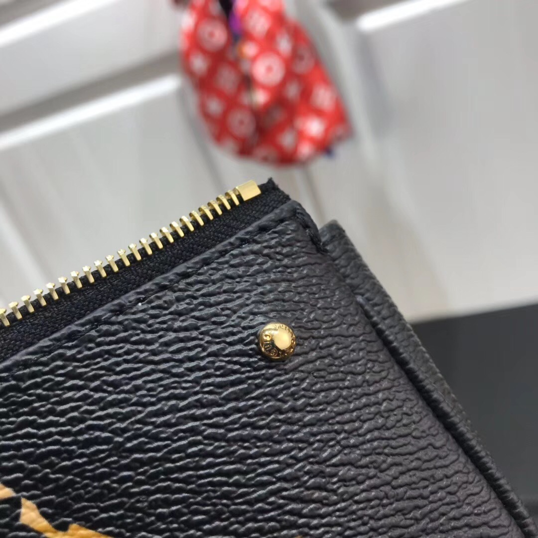 LV MICRO POCHETTE ACCESSOIRES M67579A