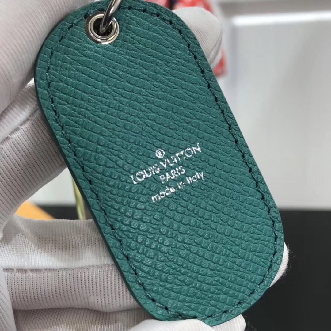 LV MILITARY TAB CHARM AND KEY HOLDER M67781