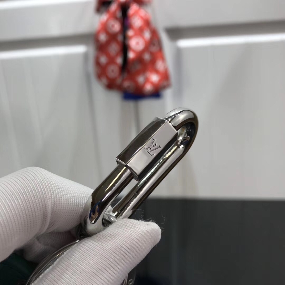 LV MILITARY TAB CHARM AND KEY HOLDER M67781