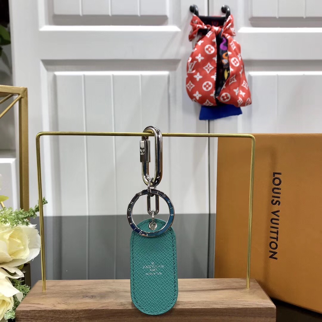 LV MILITARY TAB CHARM AND KEY HOLDER M67781