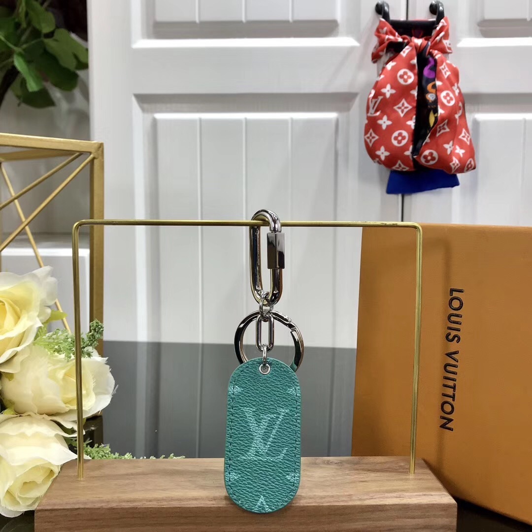 LV MILITARY TAB CHARM AND KEY HOLDER M67781