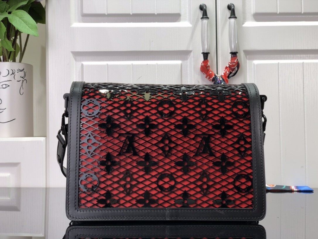 LV MINI DAUPHINE M20359B