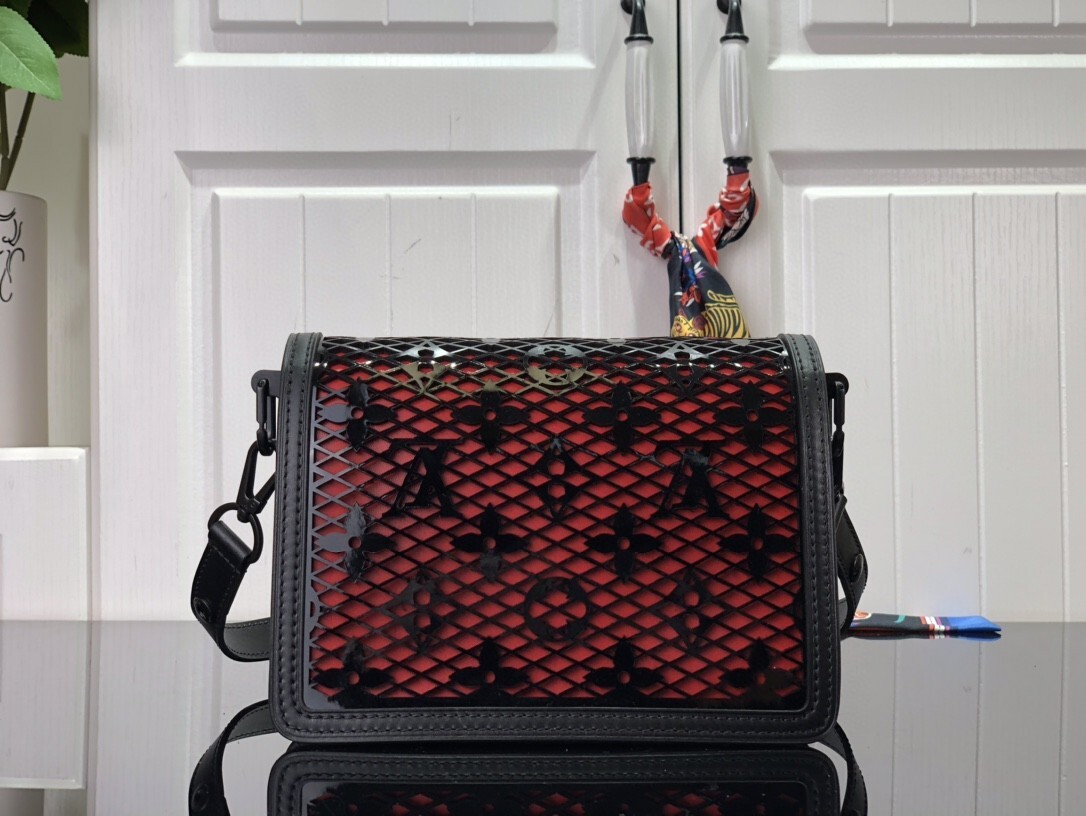 LV MINI DAUPHINE M20359B