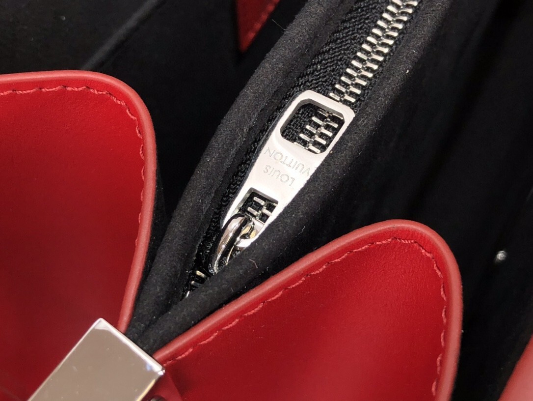 LV MINI DAUPHINE M20359B