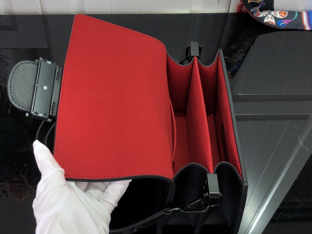 LV MINI DAUPHINE M20359B