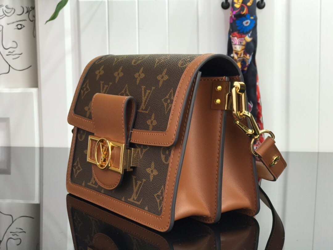 LV MINI DAUPHINE M44580
