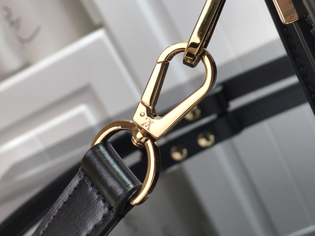 LV MINI DAUPHINE M45889