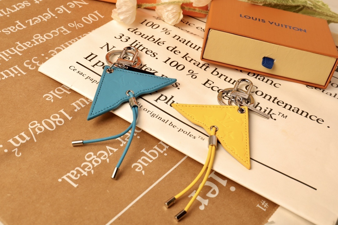 LV MINI ICON KITE BAG CHARM AND KEY HOLDER MP2625