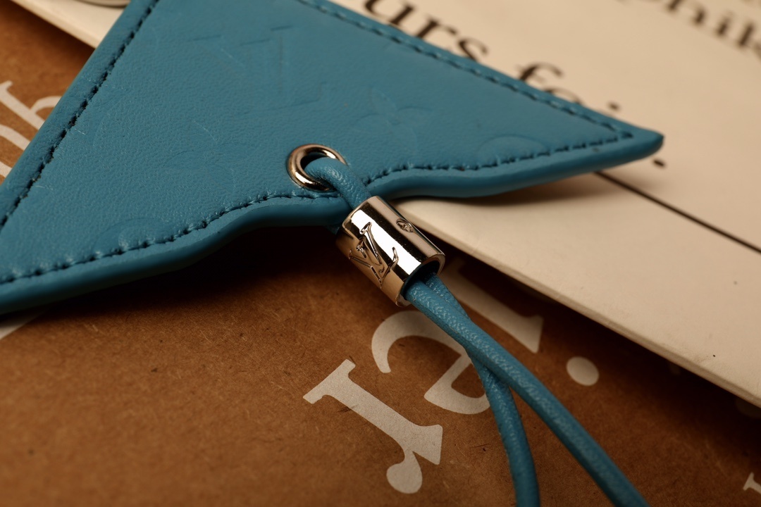 LV MINI ICON KITE BAG CHARM AND KEY HOLDER MP2625