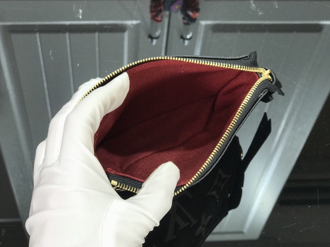 LV MINI POCHETTE ACCESSOIRES M80501