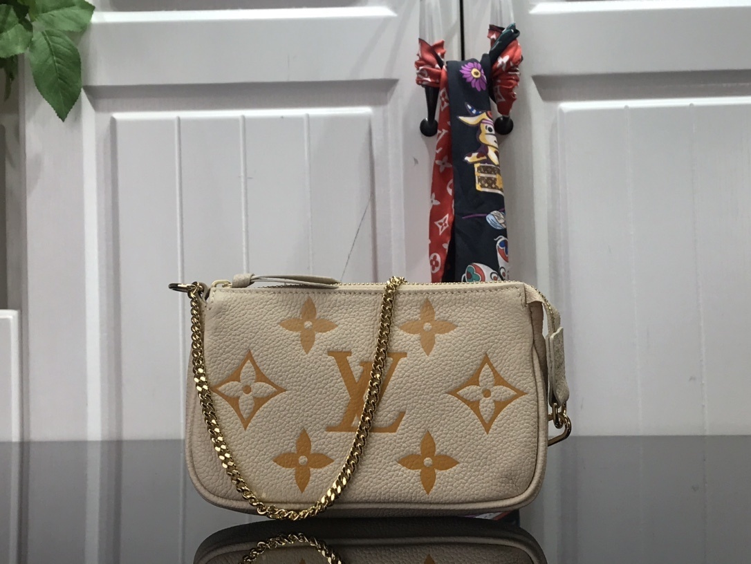 LV MINI POCHETTE ACCESSOIRES M80501