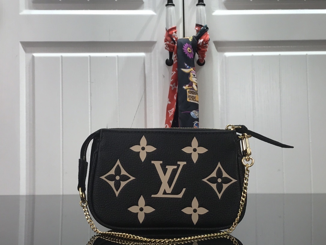 LV MINI POCHETTE ACCESSOIRES M80501