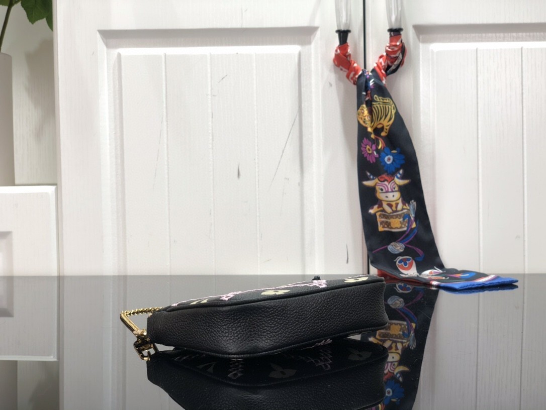 LV MINI POCHETTE ACCESSOIRES M81140