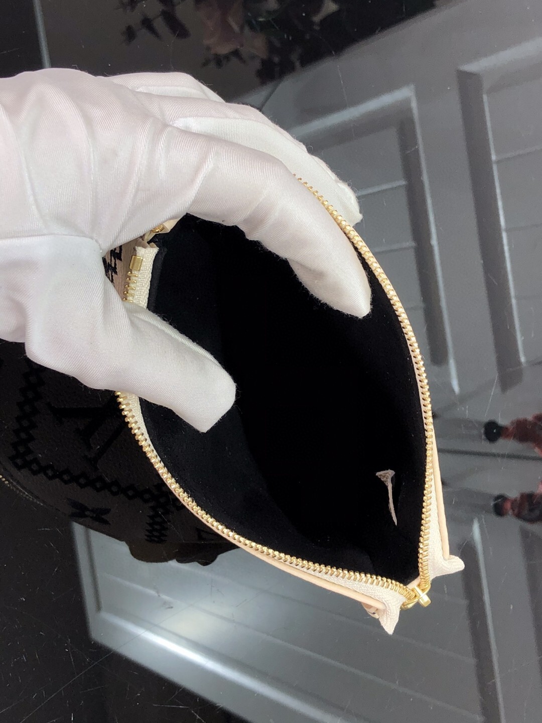 LV MINI POCHETTE ACCESSOIRES M81140