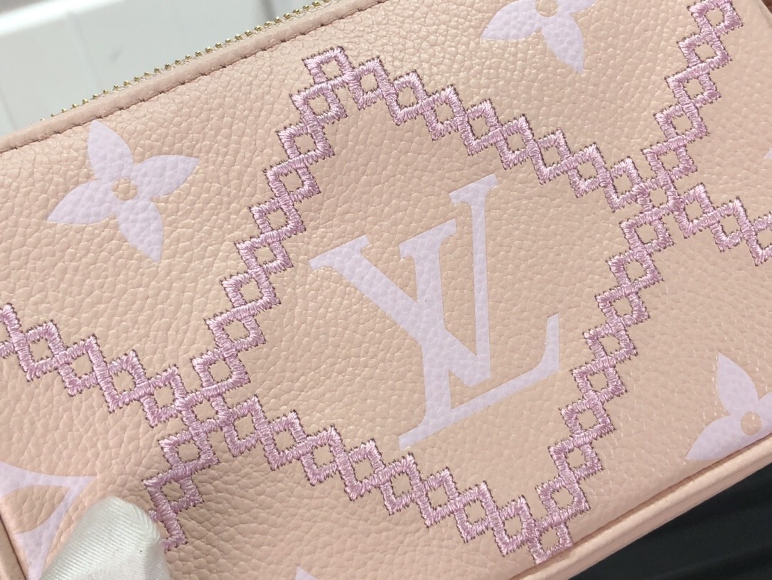LV MINI POCHETTE ACCESSOIRES M81140