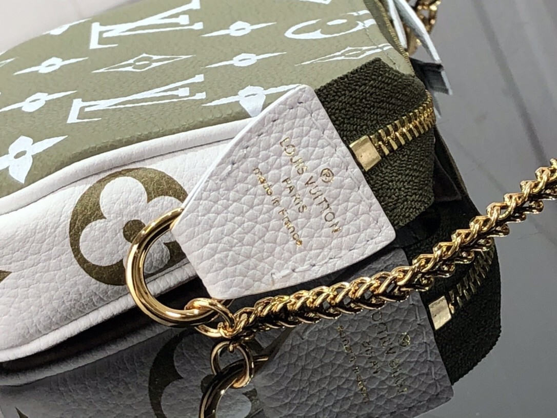 LV MINI POCHETTE ACCESSOIRES M81284 