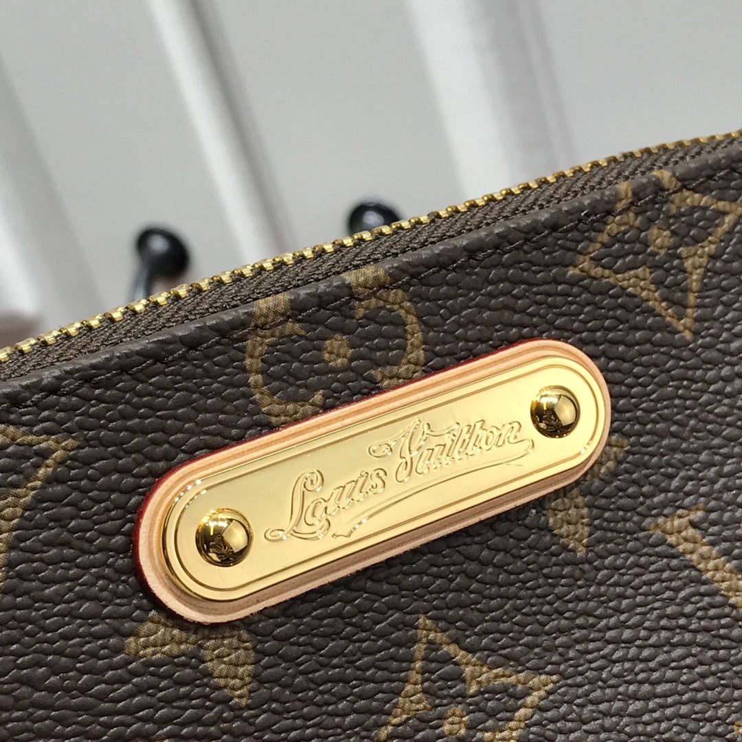 LV MINI POCHETTE M60095 