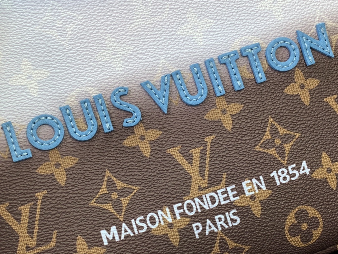 LV MINI SHOPPER TOTE m13925