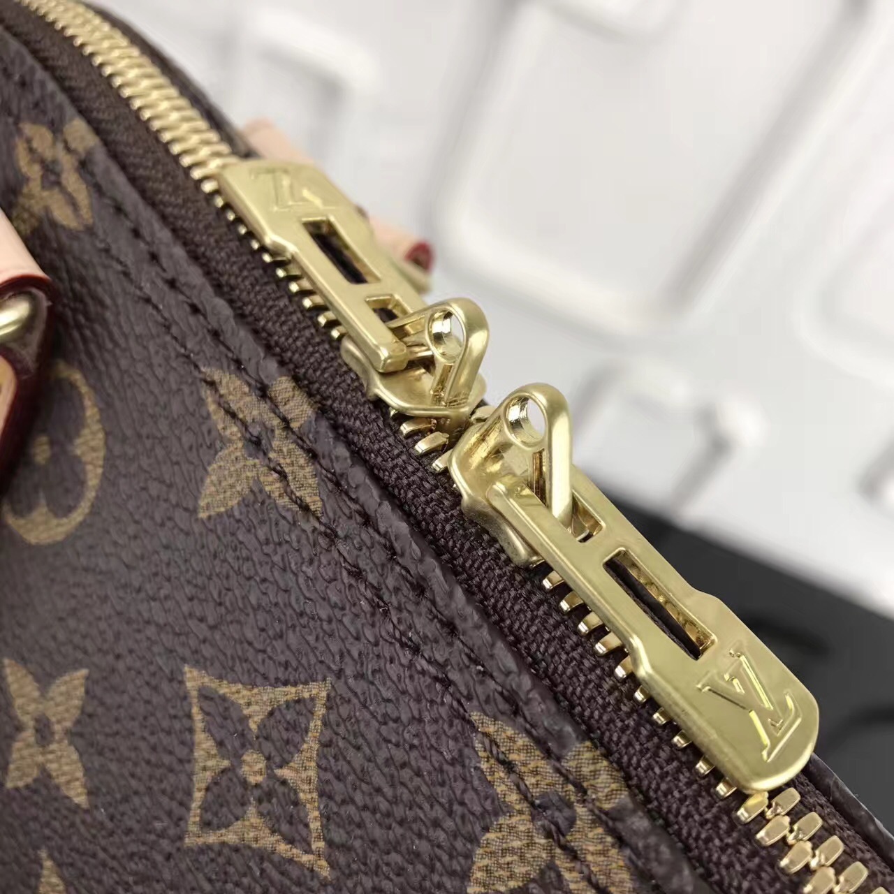 LV MINI SHOPPER TOTE m15239 