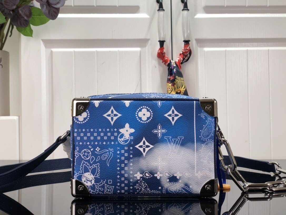 LV MINI SOFT TRUNK M20557