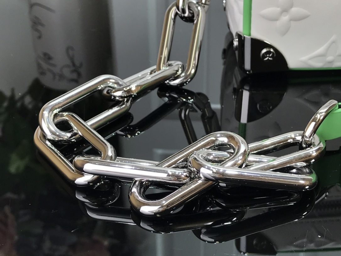 LV MINI SOFT TRUNK M44480BL