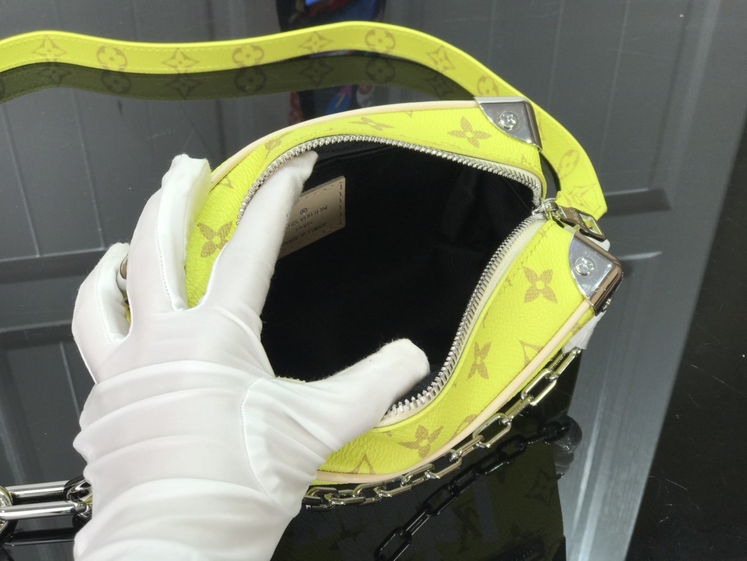 LV MINI SOFT TRUNK M44480YZ