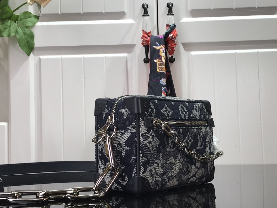 LV MINI SOFT TRUNK M80033