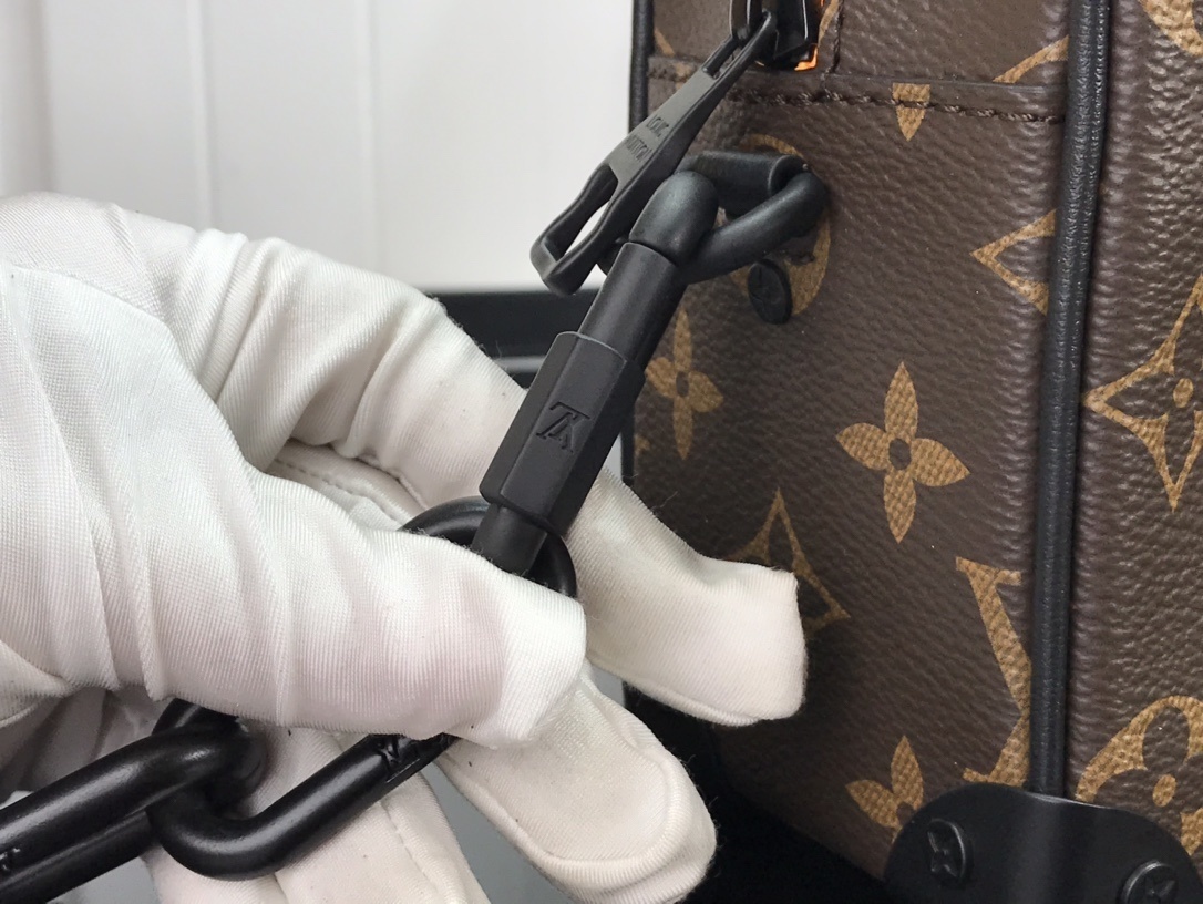 LV MINI SOFT TRUNK M80159