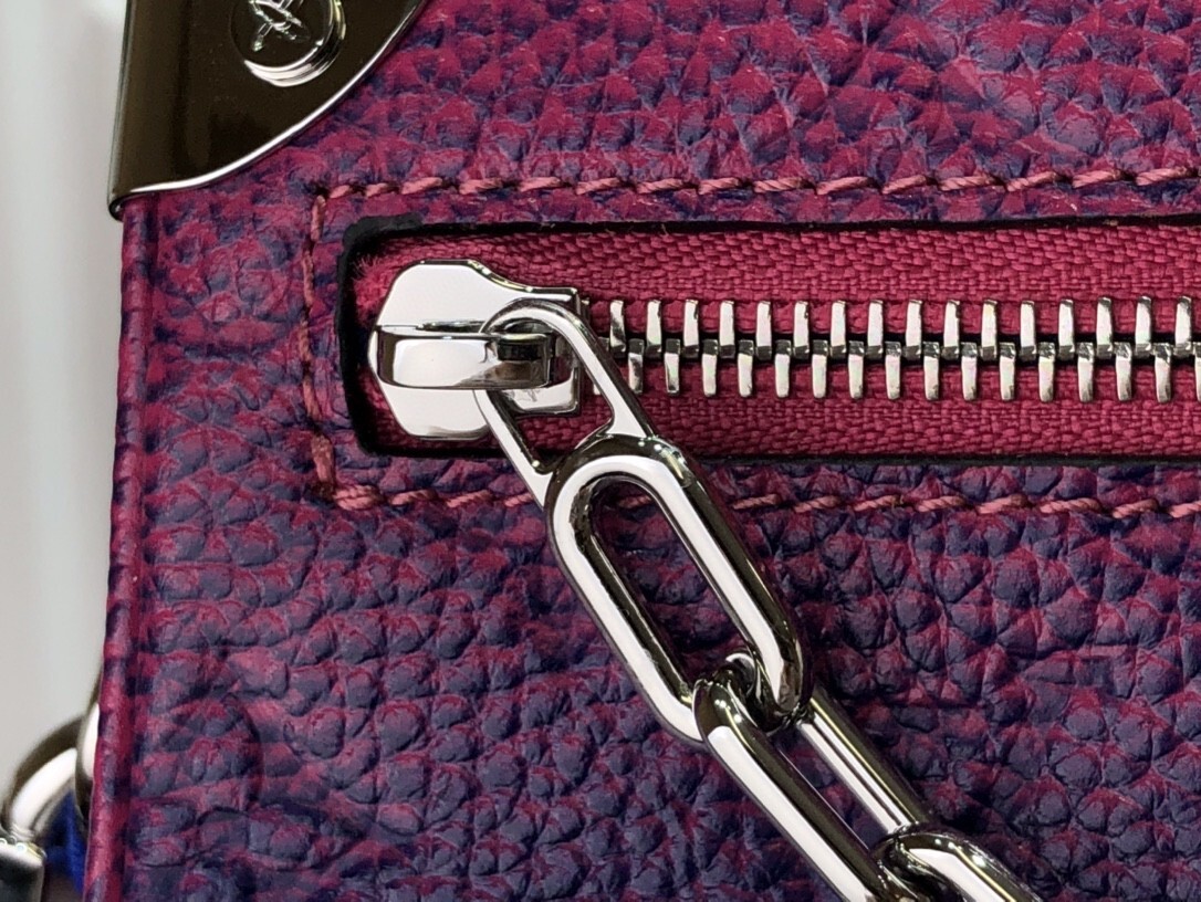 LV MINI SOFT TRUNK M81219